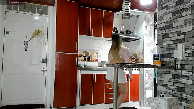 Snapshot of cindy_love2 chatting on October 14, 2025, 2:50 pm cindy love2 online show from October 14, 2025, 2:50 pm