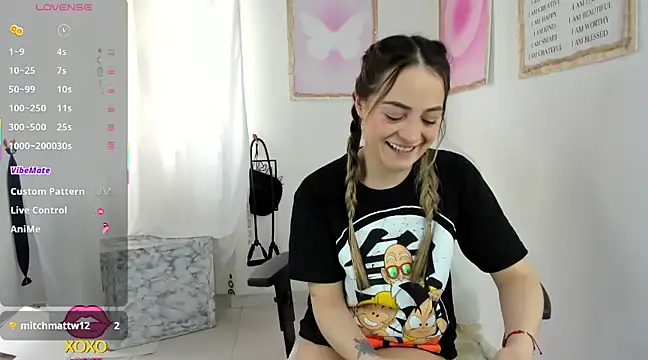 Snapshot of cindy_love2 chatting on March 11, 2025, 4:18 pm cindy love2 online show from March 11, 2025, 4:18 pm