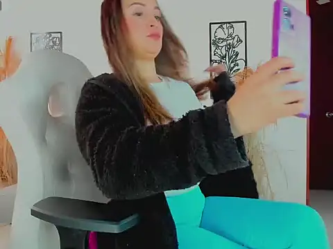 cindy love2 online show from April 23, 2026, 1:46 pm