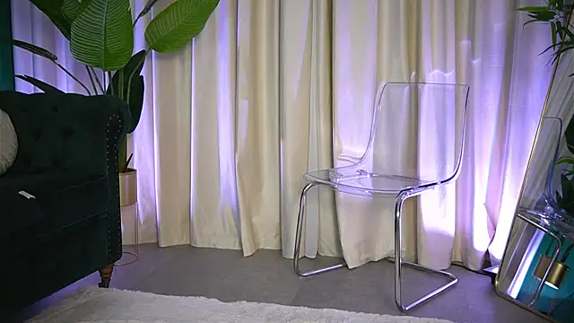 Snapshot of FoxieJullia chatting on November 15, 2025, 4:27 am FoxieJullia online show from November 15, 2025, 4:27 am