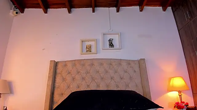 Snapshot of allisson_m chatting on February 24, 2026, 12:06 pm allisson m online show from February 24, 2026, 12:06 pm