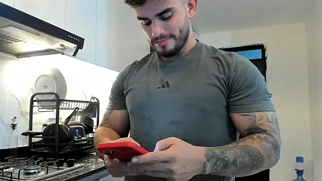 Ricardogo19 online show from December 5, 2025, 2:32 am