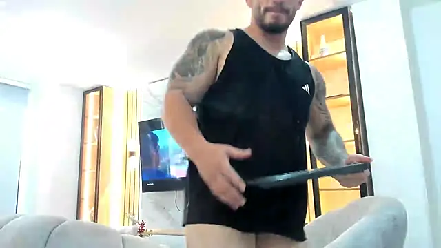 Ricardogo19 online show from November 19, 2025, 8:53 pm