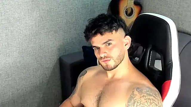 Ricardogo19 online show from October 25, 2025, 11:49 pm