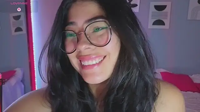 LoaLuxury online show from February 19, 2026, 5:43 pm