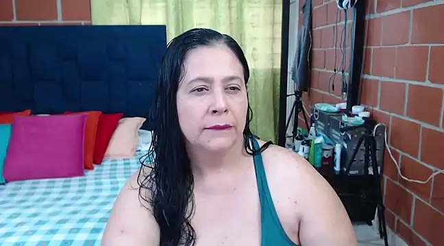 karlaton1977 online show from February 26, 2025, 6:15 pm