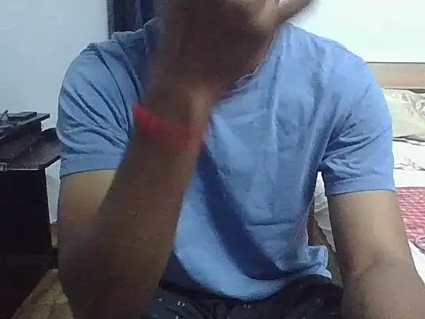 Snapshot of IndianEurope chatting on February 9, 2026, 7:01 pm IndianEurope online show from February 9, 2026, 7:01 pm