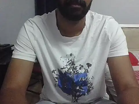 Snapshot of IndianEurope chatting on February 15, 2026, 6:07 pm IndianEurope online show from February 15, 2026, 6:07 pm