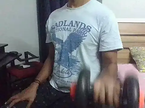 Snapshot of IndianEurope chatting on September 11, 2025, 4:18 pm IndianEurope online show from September 11, 2025, 4:18 pm