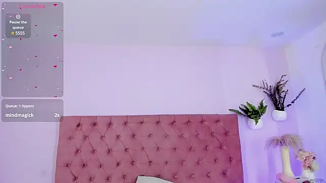 Snapshot of emily_bank chatting on March 18, 2025, 3:34 am emily bank online show from March 18, 2025, 3:34 am