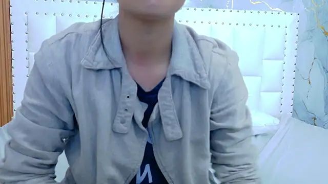 yourcuteneighbourr online show from January 13, 2026, 3:10 am