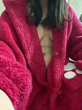 Snapshot of Hatasimi chatting on February 1, 2026, 9:57 pm Hatasimi online show from February 1, 2026, 9:57 pm