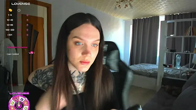 Snapshot of AizaRose chatting on March 31, 2026, 6:04 am AizaRose online show from March 31, 2026, 6:04 am