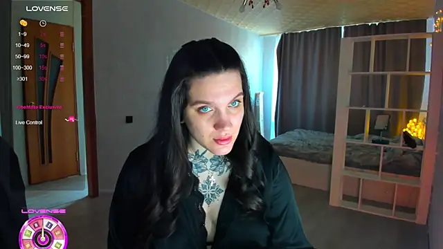 Snapshot of AizaRose chatting on March 18, 2026, 6:49 am AizaRose online show from March 18, 2026, 6:49 am