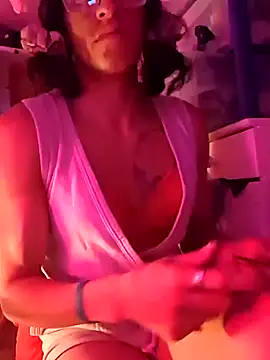 Snapshot of gurlnips chatting on October 15, 2025, 6:11 am gurlnips online show from October 15, 2025, 6:11 am