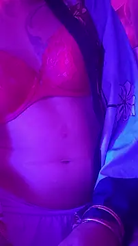 Snapshot of gurlnips chatting on October 17, 2025, 11:23 am gurlnips online show from October 17, 2025, 11:23 am