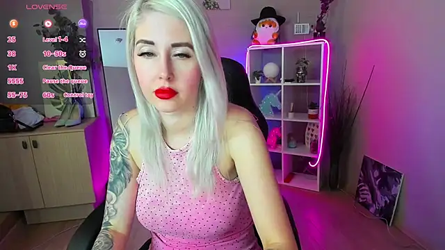 Snapshot of Mermaid_N chatting on May 2, 2026, 1:33 am Mermaid N online show from May 2, 2026, 1:33 am
