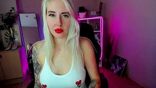Snapshot of Mermaid_N chatting on May 16, 2026, 1:37 am Mermaid N online show from May 16, 2026, 1:37 am