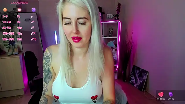 Snapshot of Mermaid_N chatting on May 25, 2026, 1:38 am Mermaid N online show from May 25, 2026, 1:38 am
