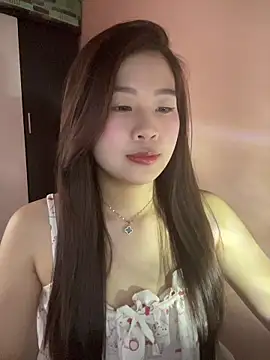 Snapshot of Bae1103 chatting on April 14, 2026, 8:08 am Bae1103 online show from April 14, 2026, 8:08 am