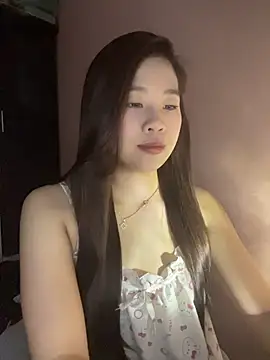 Snapshot of Bae1103 chatting on May 14, 2026, 3:36 am Bae1103 online show from May 14, 2026, 3:36 am