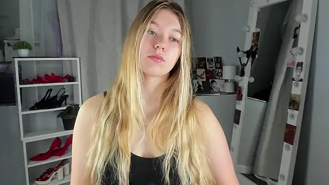 Snapshot of Rebecca_Kelly chatting on September 24, 2025, 2:07 am Rebecca Kelly online show from September 24, 2025, 2:07 am