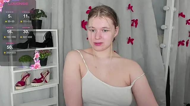Snapshot of Rebecca_Kelly chatting on February 9, 2025, 9:39 pm Rebecca Kelly online show from February 9, 2025, 9:39 pm