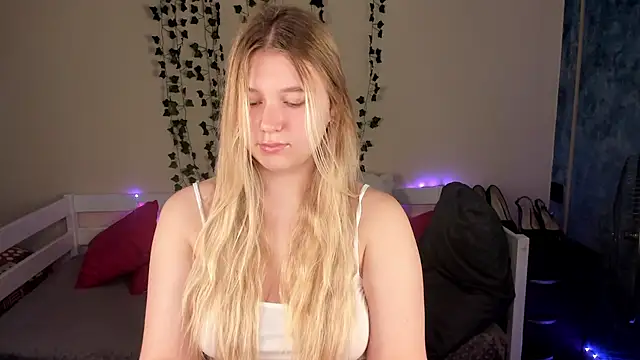 Snapshot of Rebecca_Kelly chatting on September 23, 2025, 1:45 am Rebecca Kelly online show from September 23, 2025, 1:45 am