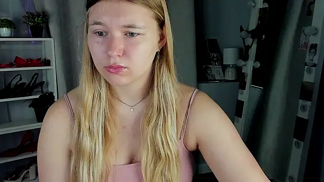 Snapshot of Rebecca_Kelly chatting on October 8, 2025, 2:02 am Rebecca Kelly online show from October 8, 2025, 2:02 am