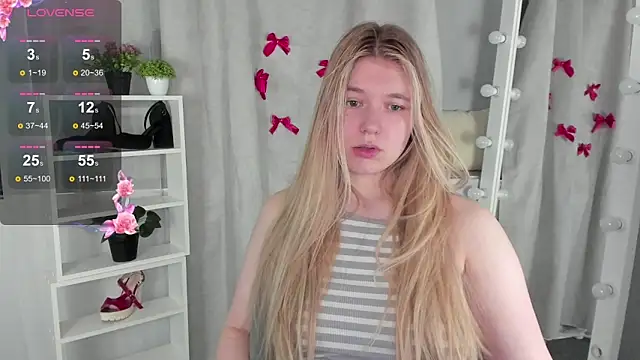 Snapshot of Rebecca_Kelly chatting on February 27, 2025, 9:25 pm Rebecca Kelly online show from February 27, 2025, 9:25 pm