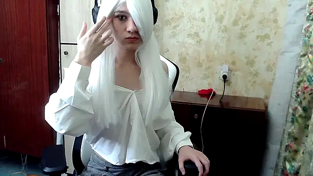 HilmarZ online show from October 15, 2025, 5:10 pm