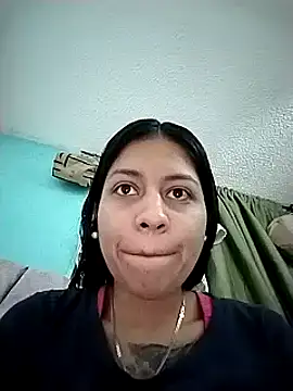Snapshot of Tiphanydirty3 chatting on March 17, 2025, 11:57 pm Tiphanydirty3 online show from March 17, 2025, 11:57 pm