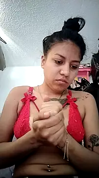 Snapshot of Tiphanydirty3 chatting on February 12, 2026, 3:45 pm Tiphanydirty3 online show from February 12, 2026, 3:45 pm