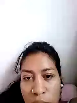 Snapshot of Tiphanydirty3 chatting on February 28, 2025, 6:41 pm Tiphanydirty3 online show from February 28, 2025, 6:41 pm