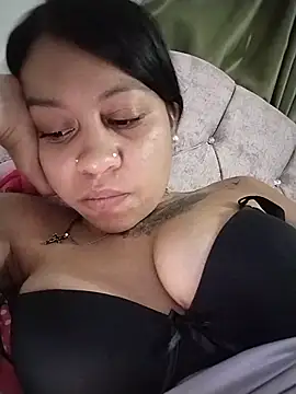 Tiphanydirty3 online show from May 31, 2026, 6:52 am
