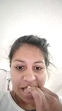 Snapshot of Tiphanydirty3 chatting on March 21, 2026, 4:00 pm Tiphanydirty3 online show from March 21, 2026, 4:00 pm