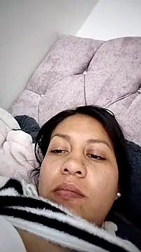 Snapshot of Tiphanydirty3 chatting on April 14, 2026, 5:23 am Tiphanydirty3 online show from April 14, 2026, 5:23 am