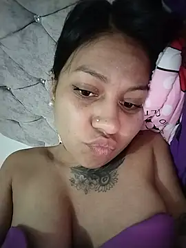 Tiphanydirty3 online show from May 22, 2026, 4:54 am