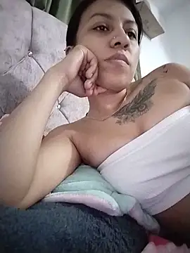 Tiphanydirty3 online show from May 27, 2026, 1:57 am