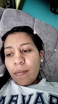 Snapshot of Tiphanydirty3 chatting on September 9, 2025, 5:33 pm Tiphanydirty3 online show from September 9, 2025, 5:33 pm