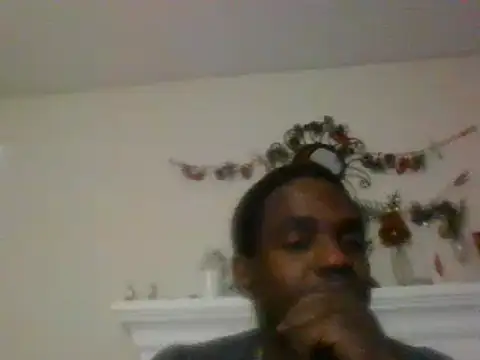 Snapshot of Hugedick0071 chatting on December 8, 2024, 2:14 am Hugedick0071 online show from December 8, 2024, 2:14 am