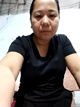 Queen 18200 online show from April 26, 2026, 9:45 pm