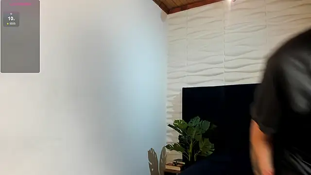 Snapshot of DrakeNeumann chatting on October 4, 2025, 3:41 am DrakeNeumann online show from October 4, 2025, 3:41 am