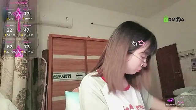 Lili 666 online show from November 17, 2025, 5:39 pm