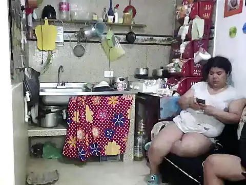 Snapshot of Boycuriousxxx chatting on September 18, 2025, 11:24 am Boycuriousxxx online show from September 18, 2025, 11:24 am