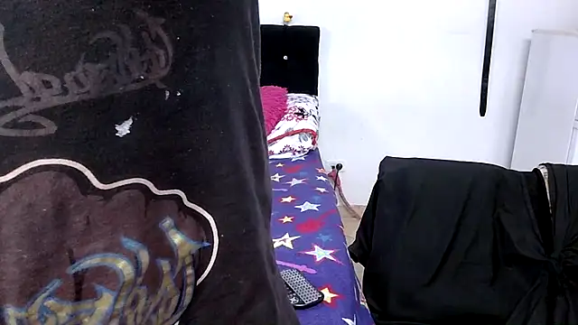 Boycuriousxxx online show from March 18, 2026, 12:08 pm