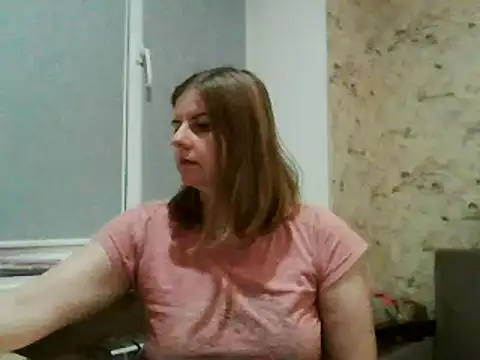 Snapshot of LateKot32 chatting on February 13, 2025, 3:45 pm LateKot32 online show from February 13, 2025, 3:45 pm