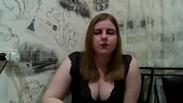 Snapshot of LateKot32 chatting on October 4, 2025, 7:15 pm LateKot32 online show from October 4, 2025, 7:15 pm