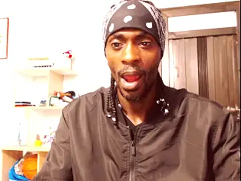 phillip-hot online show from January 3, 2025, 3:27 am