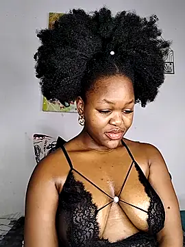 Snapshot of Sexymamibo chatting on April 2, 2026, 9:10 pm Sexymamibo online show from April 2, 2026, 9:10 pm